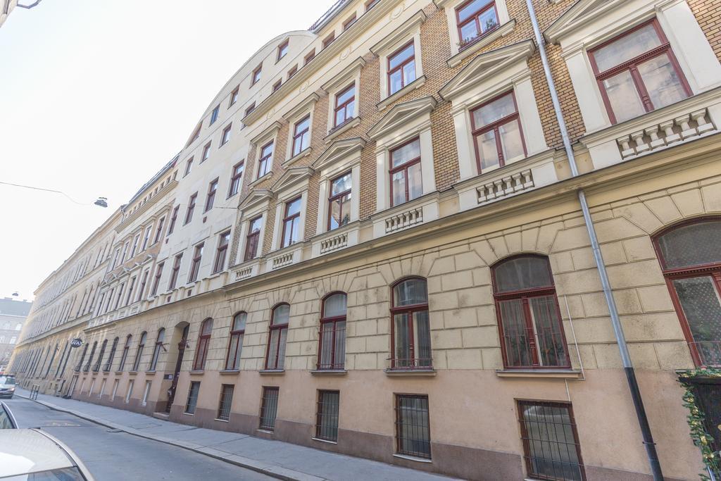 Real Apartments Hegedu Budapesta Exterior foto
